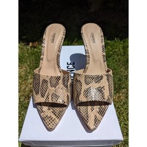 NWT Rare L'Agence Lolita Open Toe Mule Sandal Heels in Tan Snakeskin 38 (7.5)